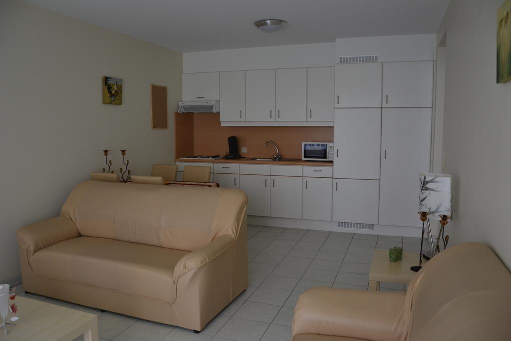 Lindehof Serviced Flats Zoersel Rum bild