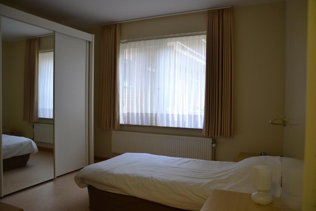 Lindehof Serviced Flats Zoersel Rum bild