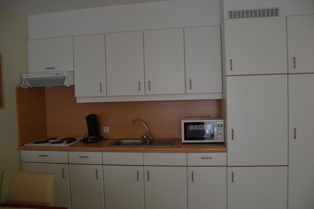 Lindehof Serviced Flats Zoersel Rum bild