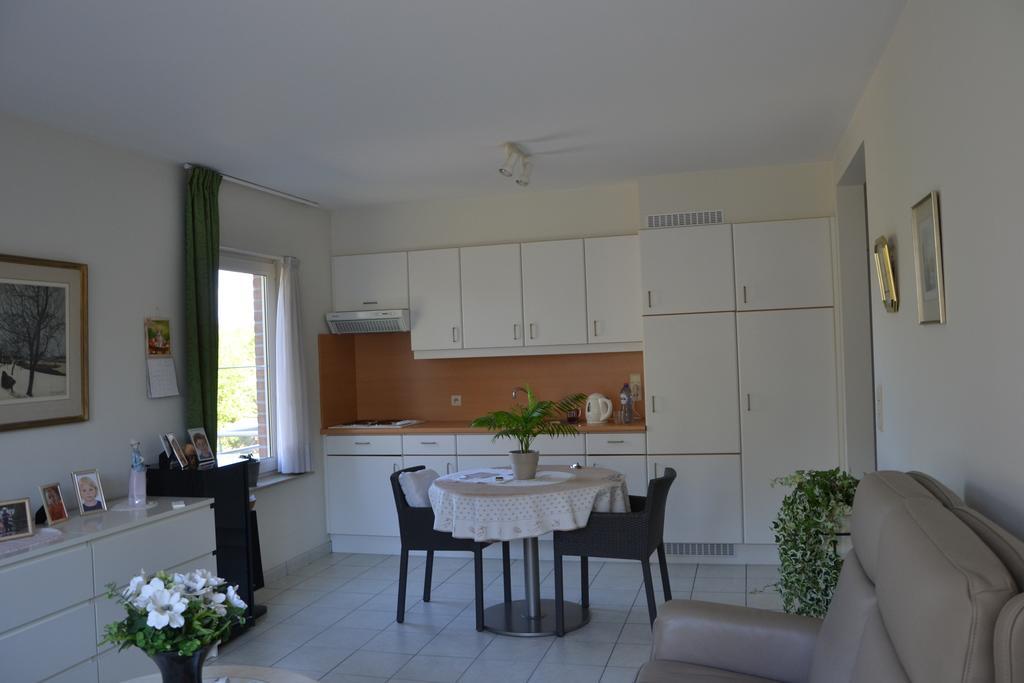 Lindehof Serviced Flats Zoersel Rum bild
