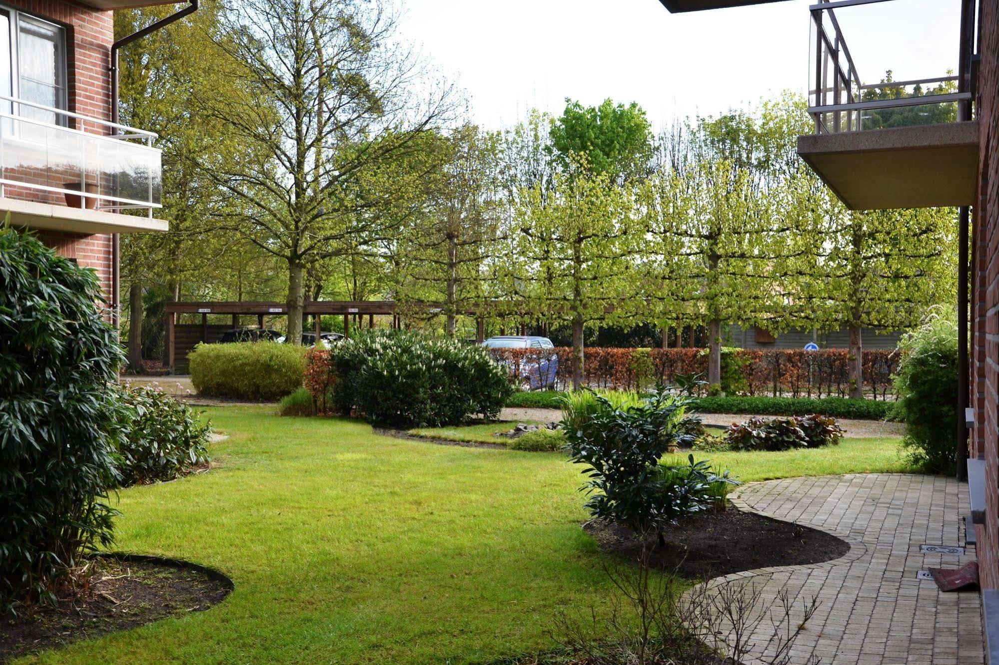 Lindehof Serviced Flats Zoersel Exteriör bild